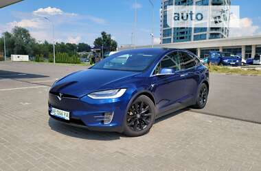 Позашляховик / Кросовер Tesla Model X 2017 в Дніпрі