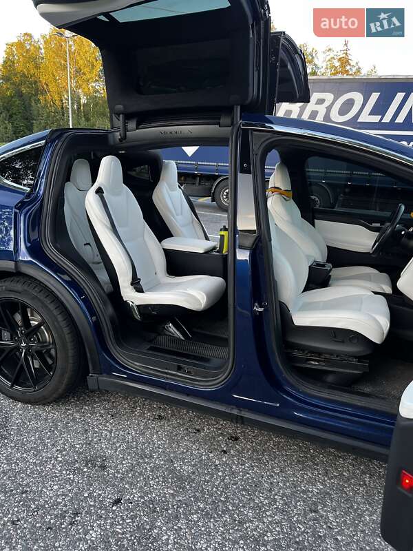 Позашляховик / Кросовер Tesla Model X 2017 в Києві