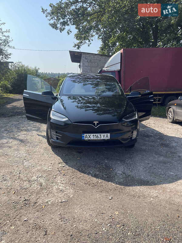Tesla Model X 2017