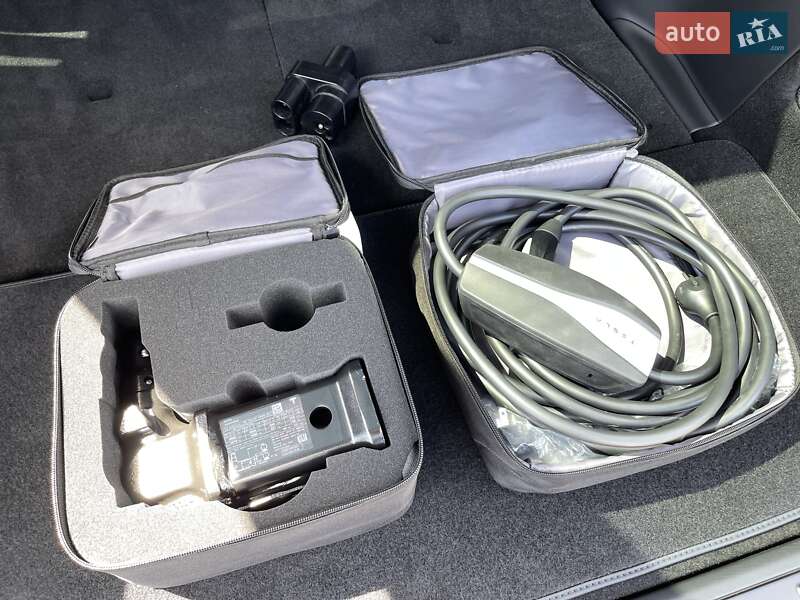 Позашляховик / Кросовер Tesla Model X 2022 в Києві