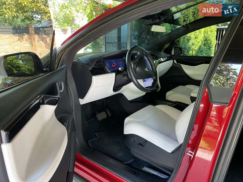 Внедорожник / Кроссовер Tesla Model X 2018 в Киеве