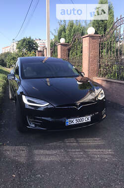 Внедорожник / Кроссовер Tesla Model X 2018 в Ровно