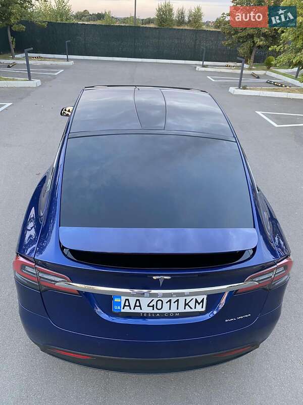 Внедорожник / Кроссовер Tesla Model X 2019 в Киеве