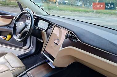 Внедорожник / Кроссовер Tesla Model X 2016 в Киеве