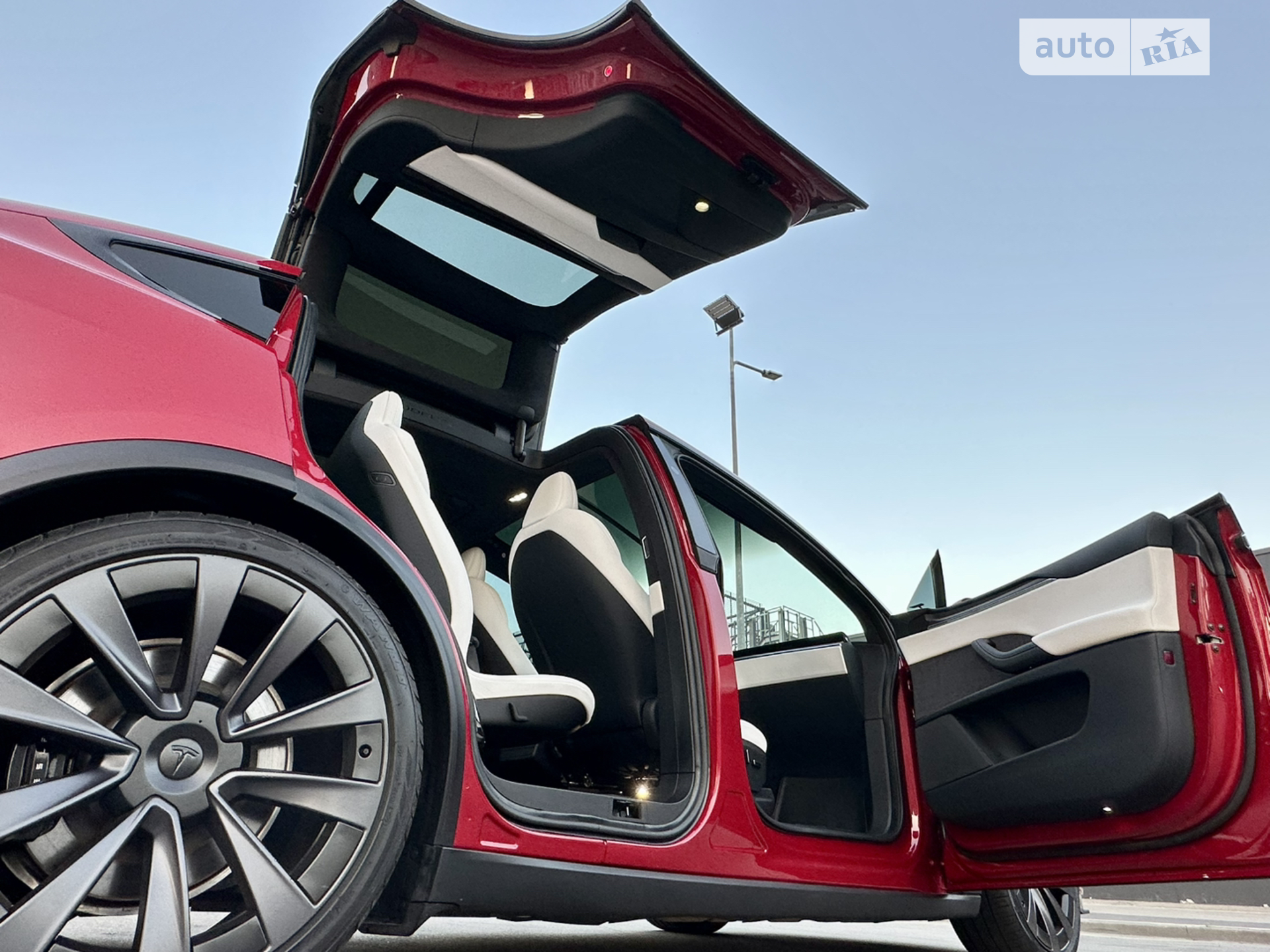 2022 Tesla Model X - мініатюра 24