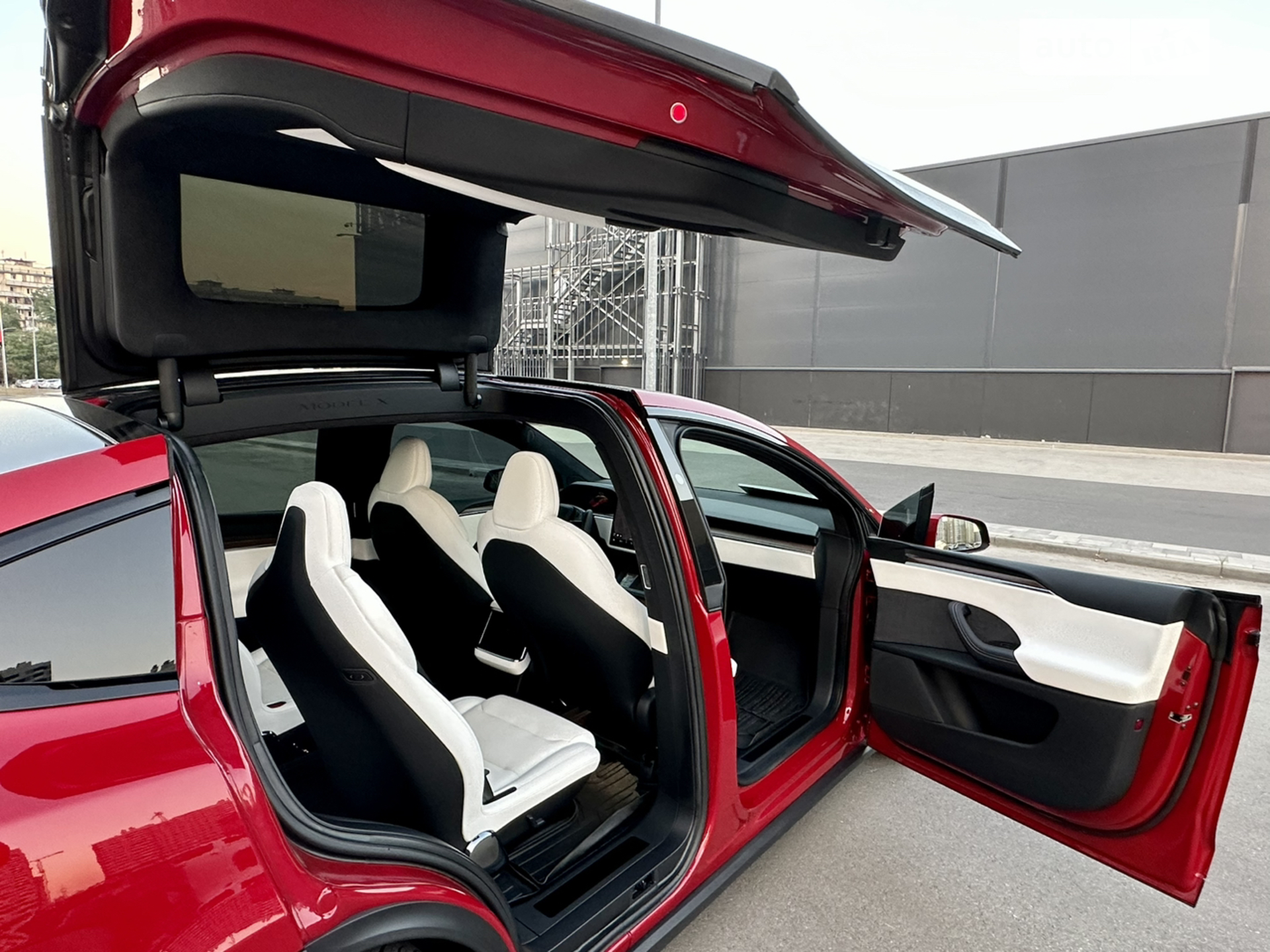 2022 Tesla Model X - мініатюра 3