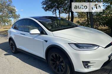 Позашляховик / Кросовер Tesla Model X 2018 в Києві