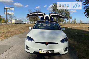 Внедорожник / Кроссовер Tesla Model X 2018 в Киеве