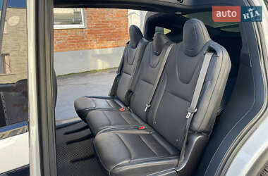 Позашляховик / Кросовер Tesla Model X 2022 в 