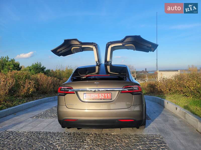 Внедорожник / Кроссовер Tesla Model X 2016 в Днепре