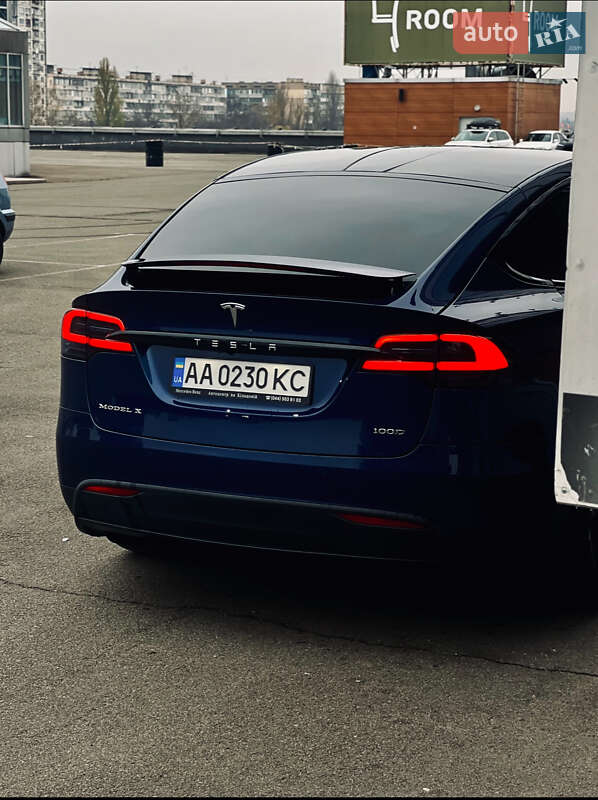 Позашляховик / Кросовер Tesla Model X 2018 в Києві