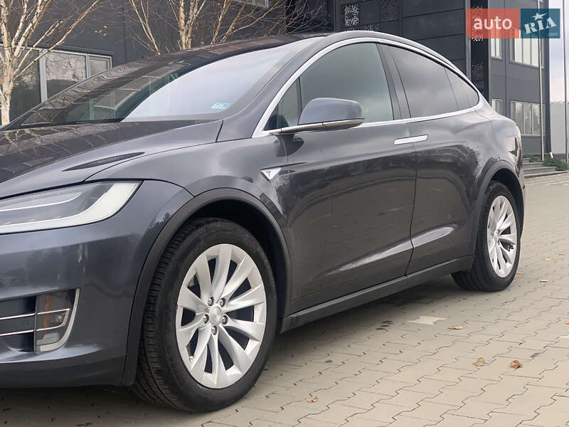 Внедорожник / Кроссовер Tesla Model X 2016 в Белой Церкви фото 9 Внедорожник / Кроссовер Tesla Model X 2016 в Белой Церкви
