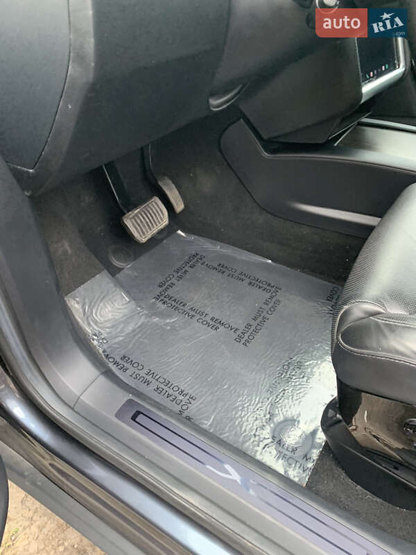 Внедорожник / Кроссовер Tesla Model X 2016 в Белой Церкви фото 17 Внедорожник / Кроссовер Tesla Model X 2016 в Белой Церкви