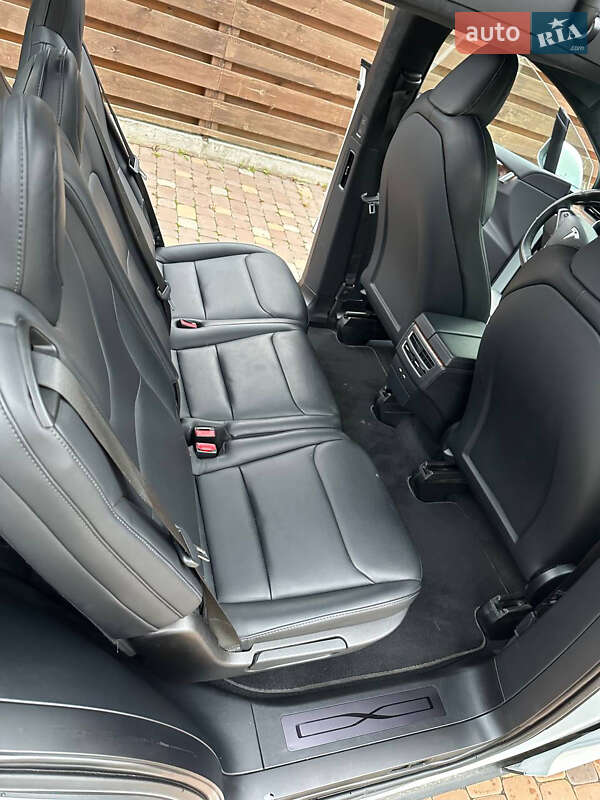 Внедорожник / Кроссовер Tesla Model X 2020 в Черкассах