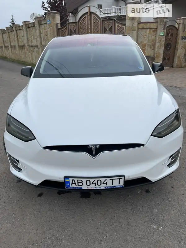 Внедорожник / Кроссовер Tesla Model X 2016 в 