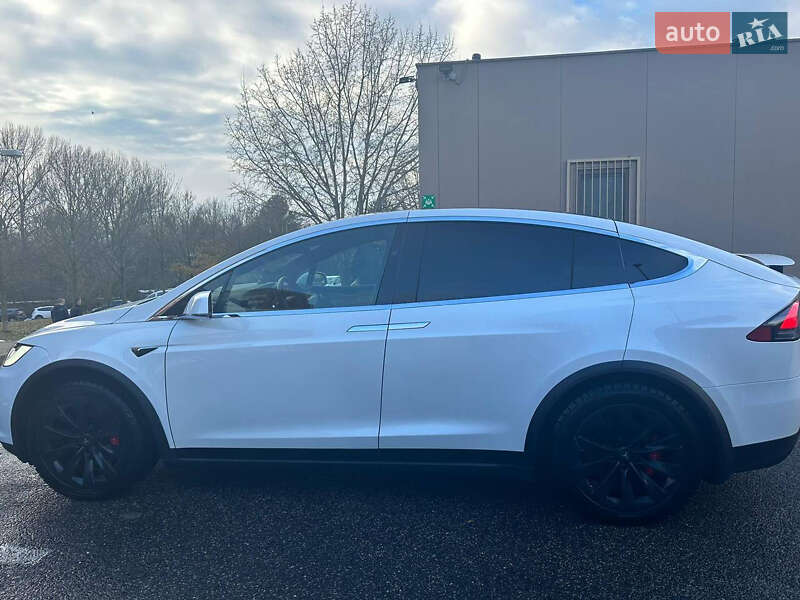 Позашляховик / Кросовер Tesla Model X 2019 в Києві
