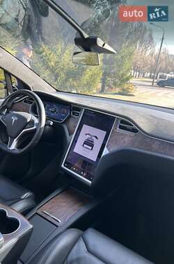 Внедорожник / Кроссовер Tesla Model X 2017 в Запорожье