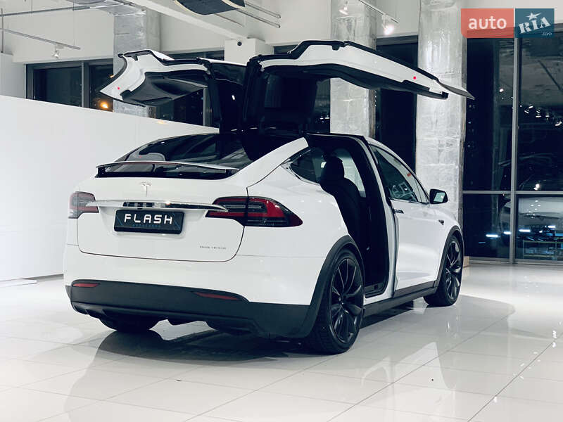 Позашляховик / Кросовер Tesla Model X 2020 в Києві