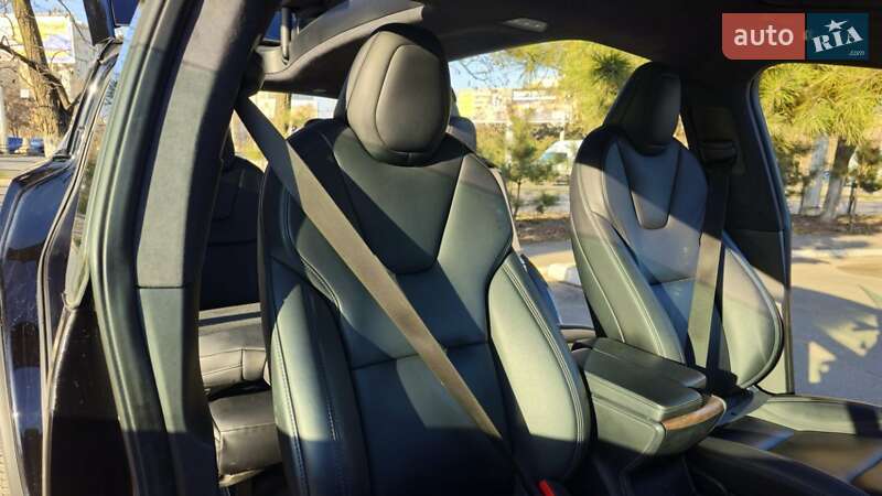 Внедорожник / Кроссовер Tesla Model X 2020 в Одессе