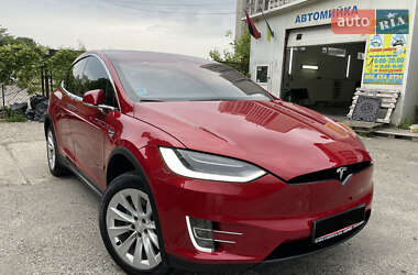 Позашляховик / Кросовер Tesla Model X 2017 в 