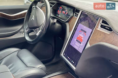 Позашляховик / Кросовер Tesla Model X 2017 в 