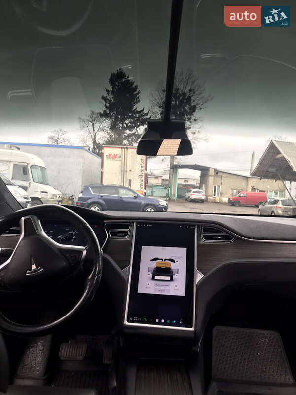 Позашляховик / Кросовер Tesla Model X 2017 в Луцьку фото 14 Позашляховик / Кросовер Tesla Model X 2017 в Луцьку