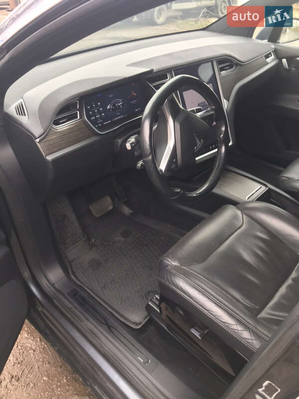 Позашляховик / Кросовер Tesla Model X 2017 в Луцьку фото 22 Позашляховик / Кросовер Tesla Model X 2017 в Луцьку