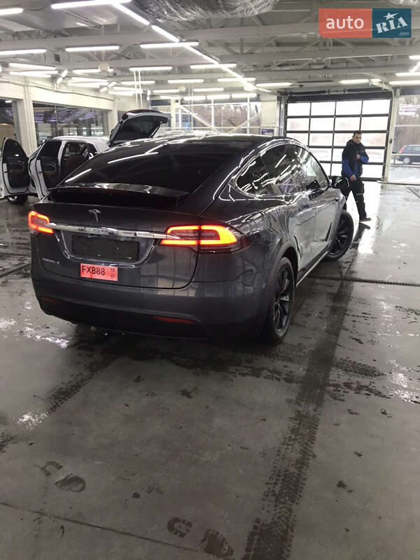 Позашляховик / Кросовер Tesla Model X 2017 в Луцьку фото 26 Позашляховик / Кросовер Tesla Model X 2017 в Луцьку