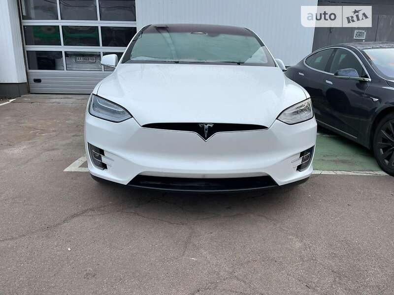 Внедорожник / Кроссовер Tesla Model X 2020 в Днепре