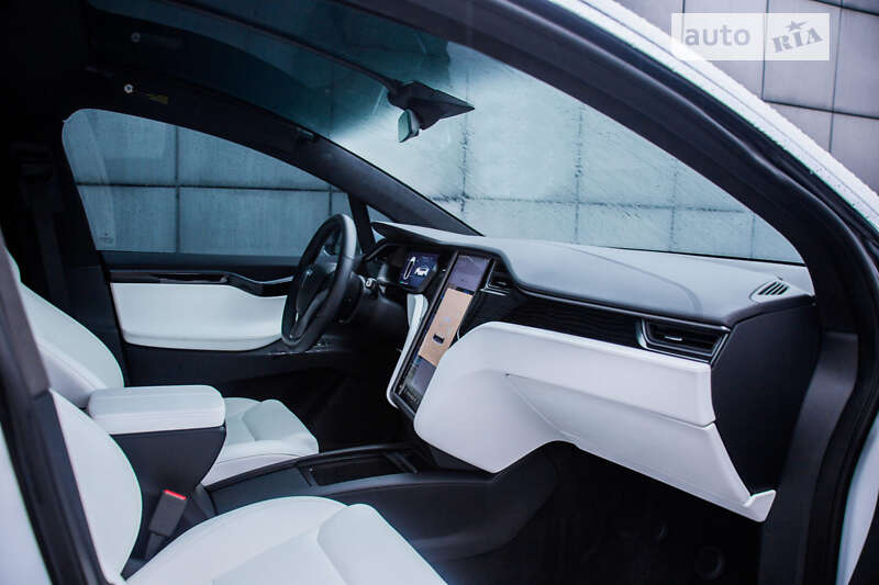 Позашляховик / Кросовер Tesla Model X 2020 в Дніпрі