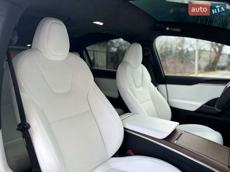 Позашляховик / Кросовер Tesla Model X 2023 в Львові