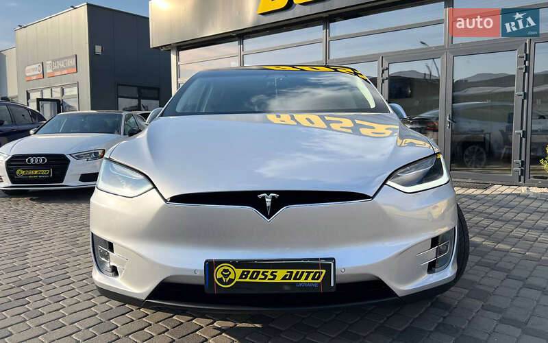 Внедорожник / Кроссовер Tesla Model X 2018 в Мукачево