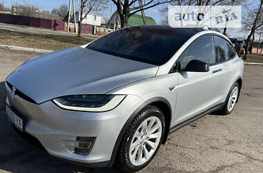 Позашляховик / Кросовер Tesla Model X 2016 в Чернігові