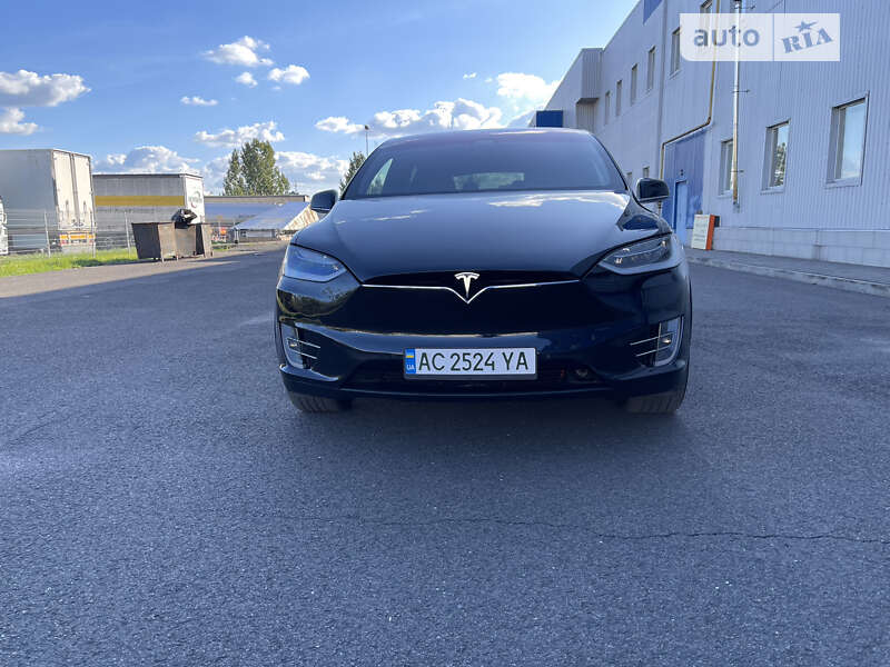 Внедорожник / Кроссовер Tesla Model X 2017 в Луцке фото 3 Внедорожник / Кроссовер Tesla Model X 2017 в Луцке