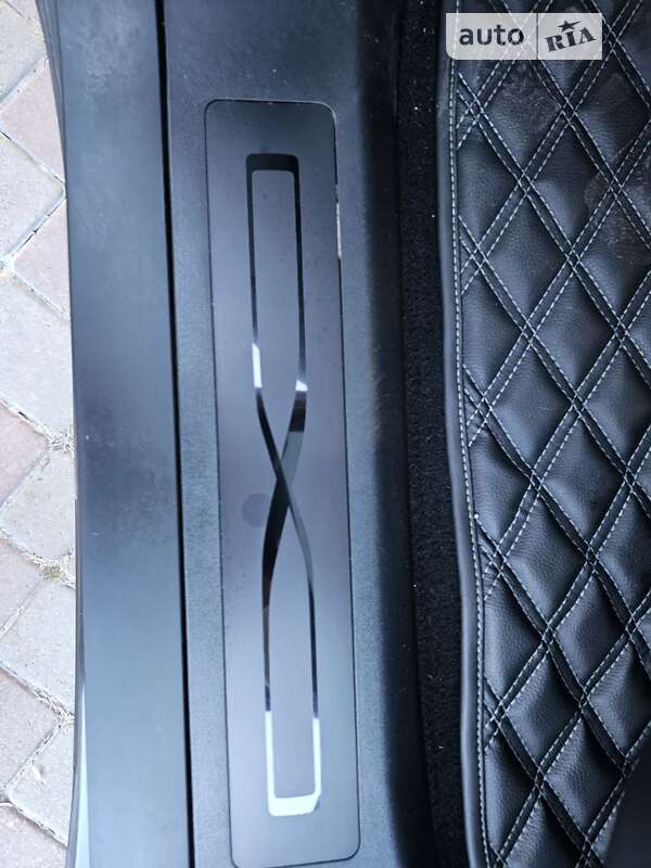 Позашляховик / Кросовер Tesla Model X 2018 в Черкасах