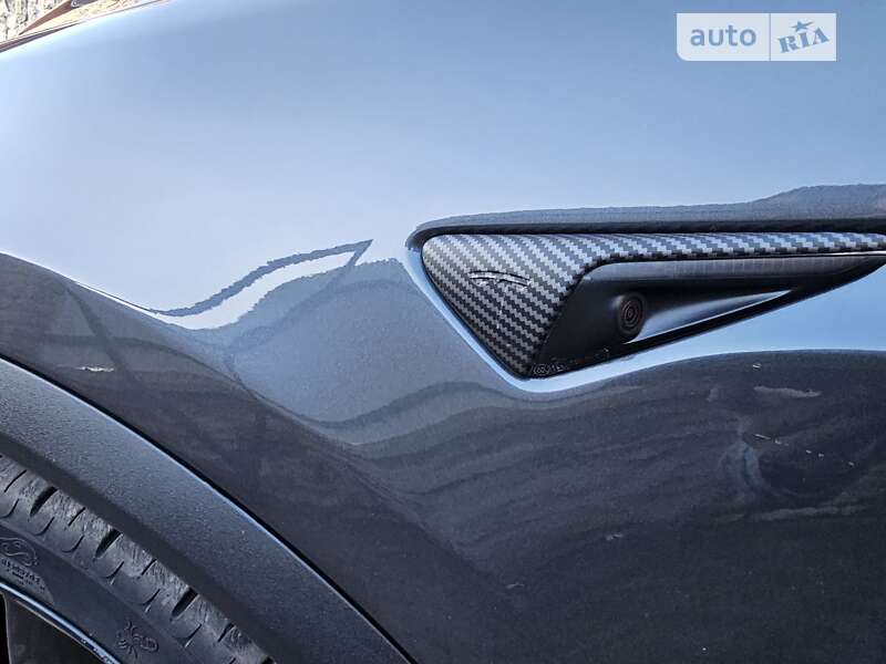 Позашляховик / Кросовер Tesla Model X 2018 в Черкасах