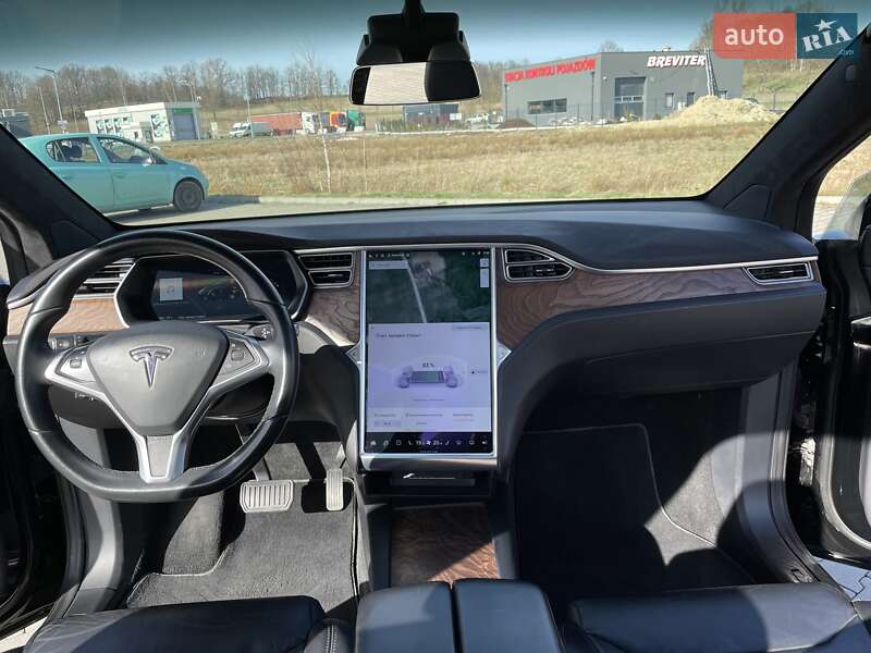 Позашляховик / Кросовер Tesla Model X 2017 в Житомирі