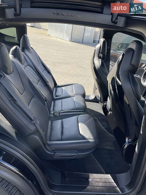 Позашляховик / Кросовер Tesla Model X 2017 в Житомирі