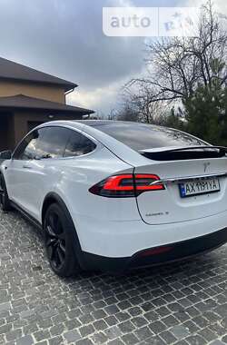 Внедорожник / Кроссовер Tesla Model X 2017 в Полтаве