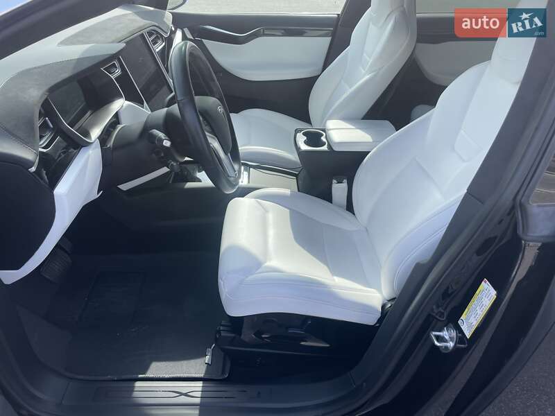 Внедорожник / Кроссовер Tesla Model X 2017 в Харькове