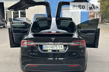 Внедорожник / Кроссовер Tesla Model X 2018 в Черноморске