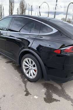 Позашляховик / Кросовер Tesla Model X 2018 в Вишгороді