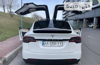 Внедорожник / Кроссовер Tesla Model X 2020 в Киеве