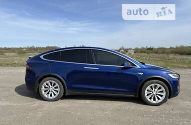 Внедорожник / Кроссовер Tesla Model X 2016 в Ковеле