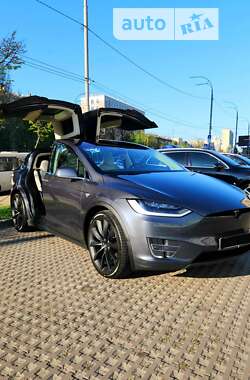 Позашляховик / Кросовер Tesla Model X 2018 в Києві