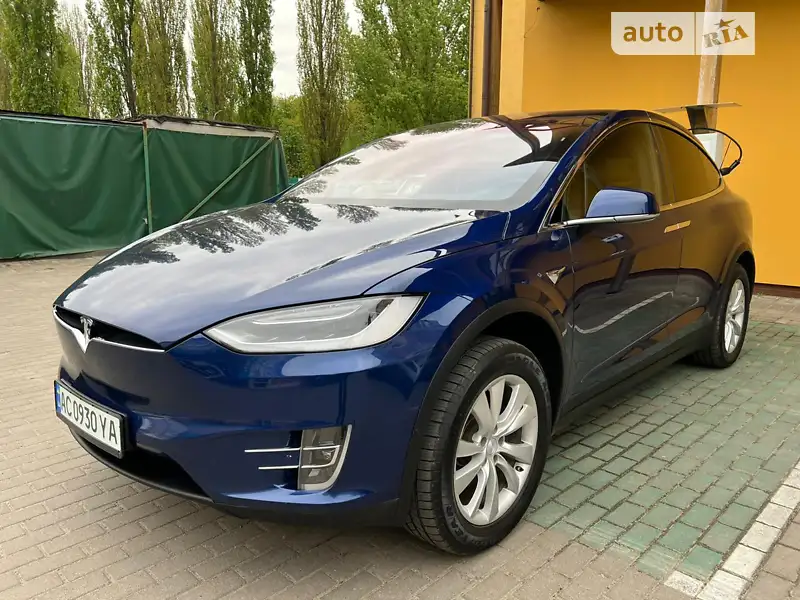 Tesla Model X 2017