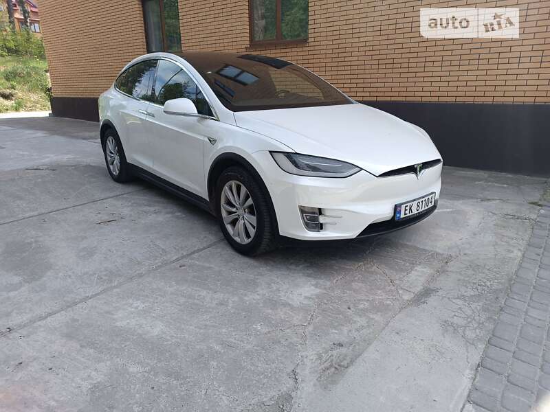 Внедорожник / Кроссовер Tesla Model X 2018 в Киеве