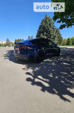 Позашляховик / Кросовер Tesla Model X 2016 в Рівному