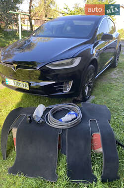 Внедорожник / Кроссовер Tesla Model X 2017 в Жовкве фото 3 Внедорожник / Кроссовер Tesla Model X 2017 в Жовкве