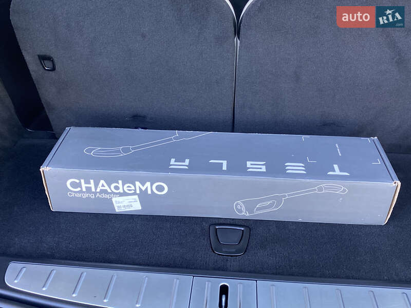 Внедорожник / Кроссовер Tesla Model X 2017 в Жовкве